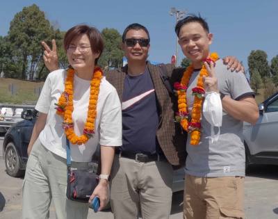 Annapurna Manang Ghale Gaun and Chitwan Trek and Tours