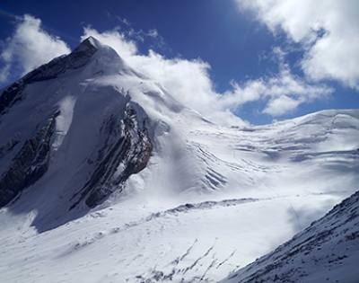 Chulu Far - East Trekking Peak Climbing