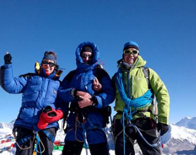 Mera and Island Peak Climbing With Amphu Lapcha Pass [5,860 meters/ 19,225ft]